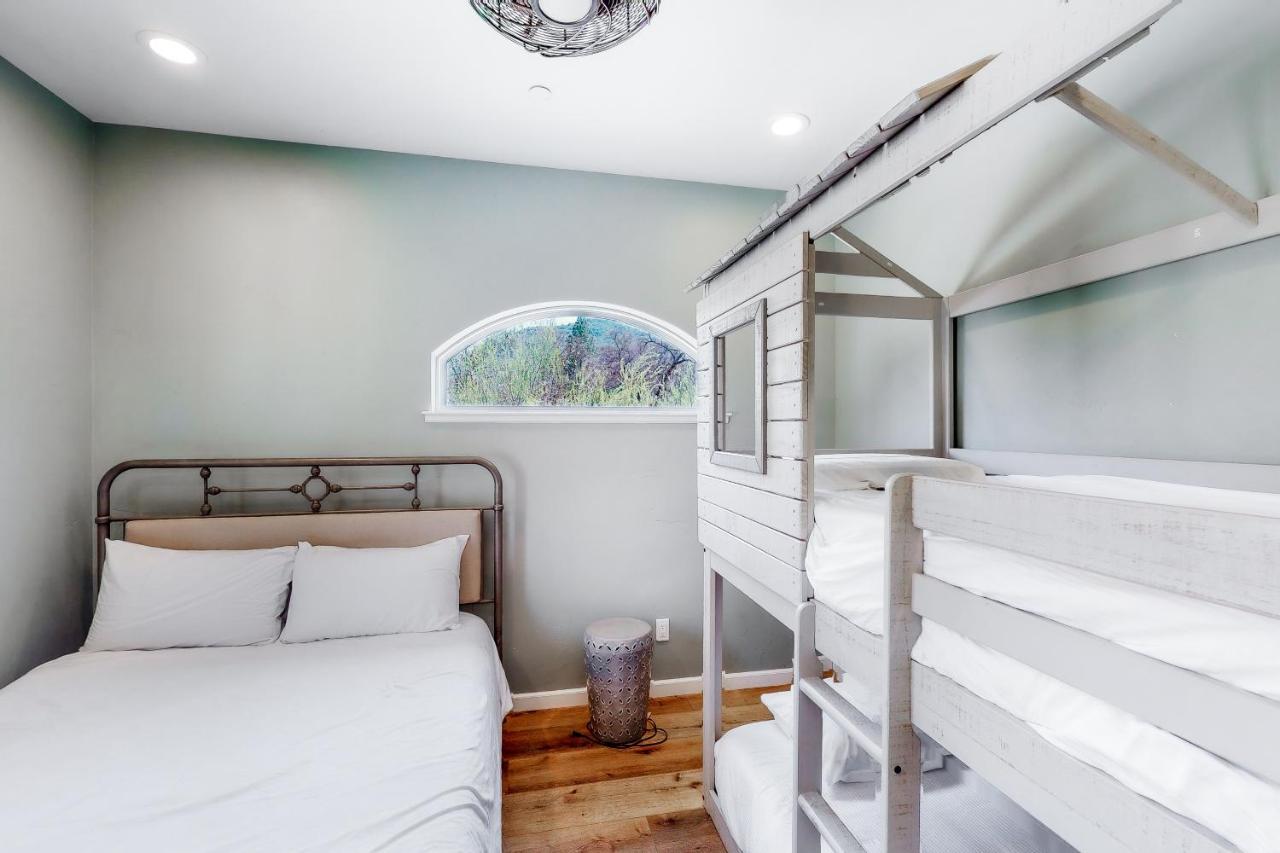 Yosemite Sandy River Retreat Окхерст Экстерьер фото